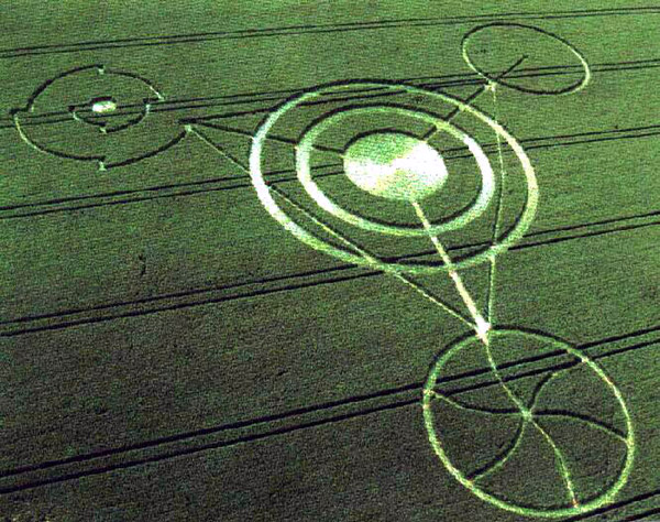 Several people crop circle, aerial photo 4