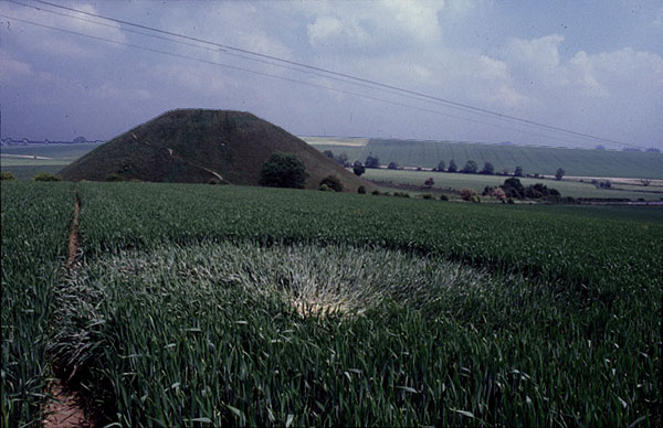 Silbury Hill, Wiltshire crop circle, aerial photo 2