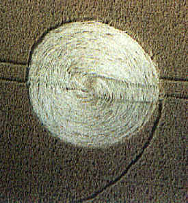 Head, Hampshire and discovered/ crop circle, aerial photo 3