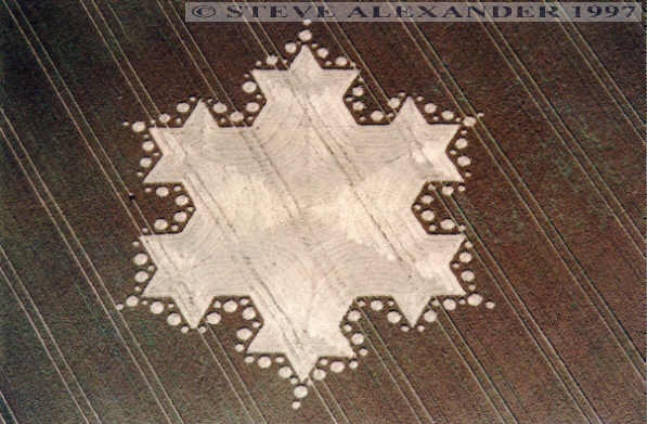Silbury Hill, Wiltshire crop circle, aerial photo 2