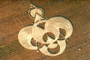 Lockeridge (3), Wiltshire crop circle, aerial photo 4