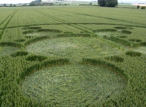 Avebury Trusloe, Wiltshire crop circle, aerial photo 10
