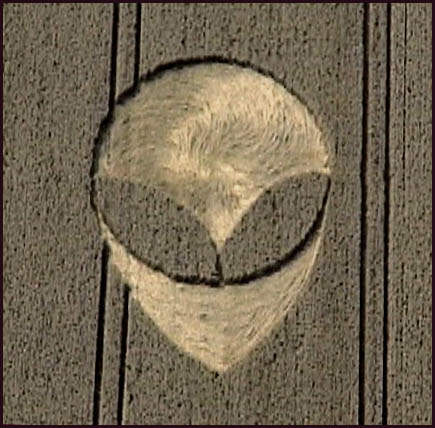 Bishop Cannings, Wiltshire crop circle, aerial photo 4