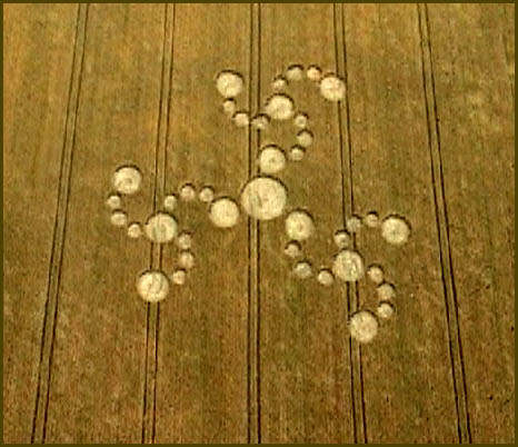 East Kennett, Wiltshire crop circle, aerial photo 3