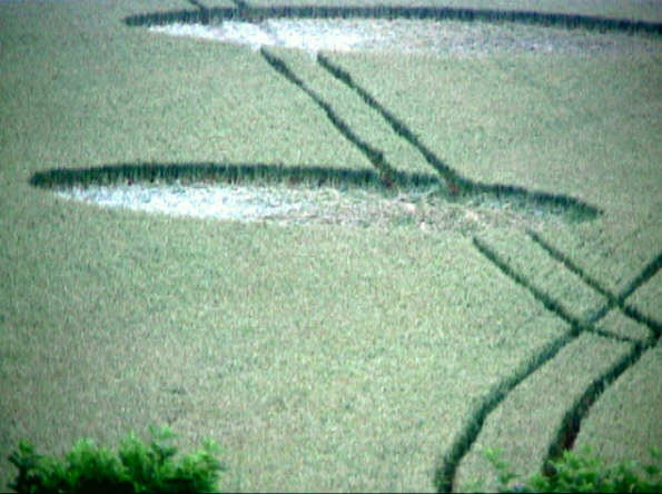 Asthall, Oxfordshire crop circle, aerial photo 2