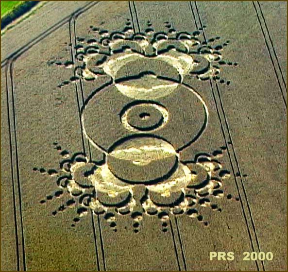 Chilbolton Radio Telescope, Hampshire crop circle, aerial photo 4