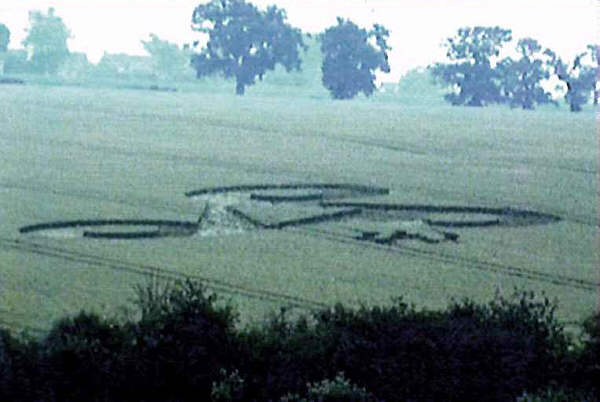 Cuffley Railway Station, Hertfordshire crop circle, aerial photo 2