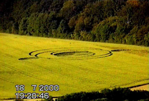 Deacon Hill (1), Hertfordshire crop circle, aerial photo 4