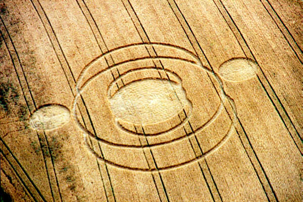 Deacon Hill (1), Hertfordshire crop circle, aerial photo 3