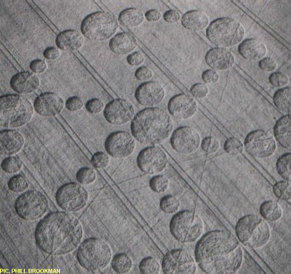 Wakeley, Northampton crop circle, aerial photo 7