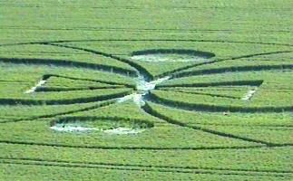 Barton-le-Clay, Bedfordshire crop circle, aerial photo 3
