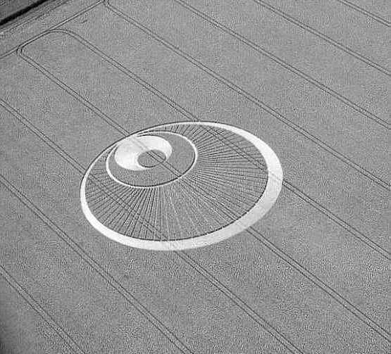 Gog Magog Hills, Cambridgeshire crop circle, aerial photo 12