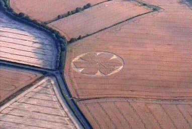RedHill Lodge, Leicestershire crop circle, aerial photo 4