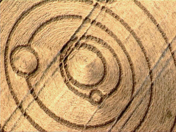 East Field, Wiltshire crop circle, aerial photo 3