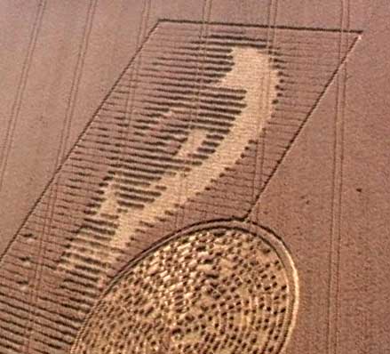 Crabwood Farm House, Hampshire crop circle, aerial photo 10