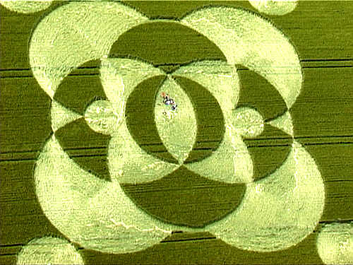 Silbury Hill, Wiltshire crop circle, aerial photo 2