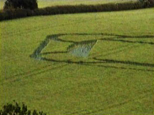 Deacon Hill, Hertfordshire crop circle, aerial photo 4