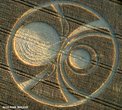 Etchilhampton Hill (2), Wiltshire crop circle, aerial photo 2