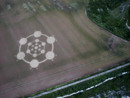 The Pilgrim's Way, Kent crop circle, aerial photo 3