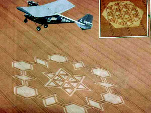 Avebury Henge, Wiltshire crop circle, aerial photo 32