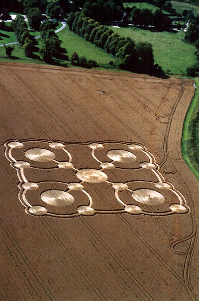 Avebury Manor, Wiltshire crop circle, aerial photo 4