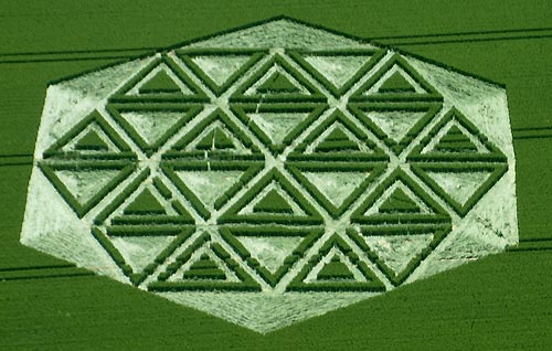 Avebury Trusloe, Wiltshire crop circle, aerial photo 11
