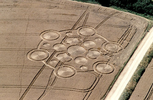 Chalfont St Peter, Buckinghamshire crop circle, aerial photo 3