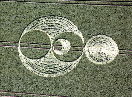 Silbury Hill, Wiltshire crop circle, aerial photo 2