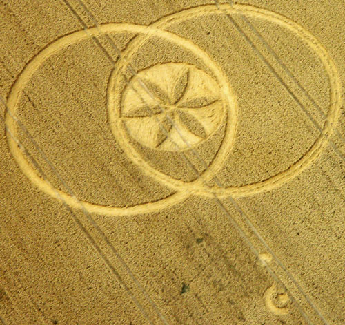 Toot Balden, Oxfordshire crop circle, aerial photo 2