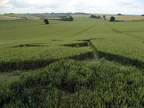 Charlbury Hill, Oxfordshire crop circle, aerial photo 4