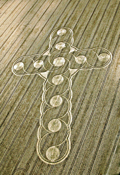 Etchilhampton Hill, Wiltshire crop circle, aerial photo 3