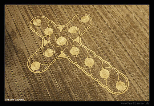 Etchilhampton Hill, Wiltshire crop circle, aerial photo 21