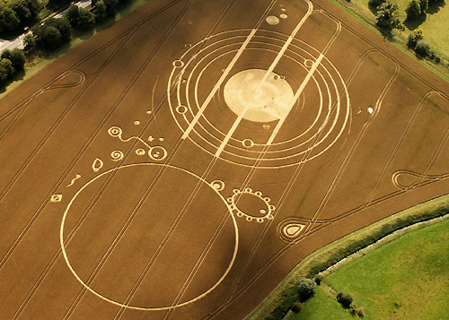 Avebury Manor, Wiltshire crop circle, aerial photo 10