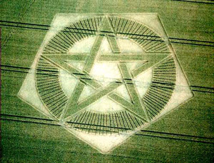 Barton Le Clay, Bedfordshire crop circle, aerial photo 36