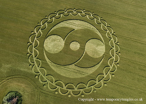 Furze Knoll, Wiltshire crop circle, aerial photo 10