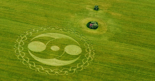 Furze Knoll, Wiltshire crop circle, aerial photo 11