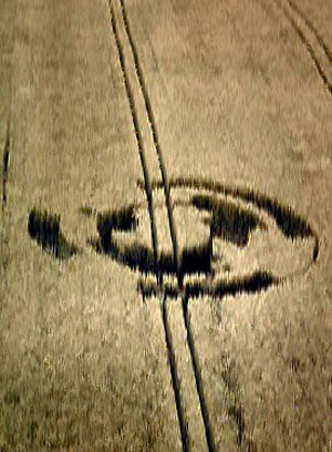 Hodson, Wiltshire crop circle, aerial photo 11