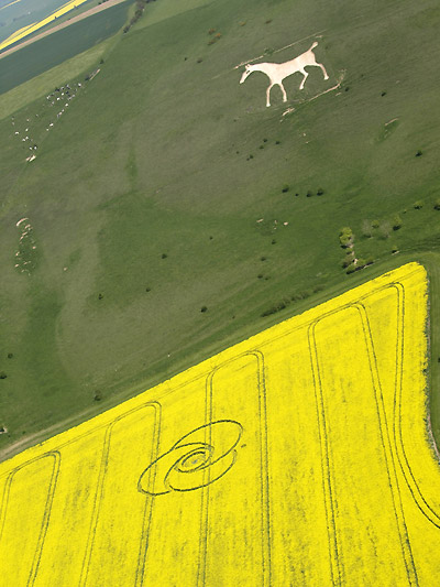 Below the White Horse, Wiltshire crop circle, aerial photo 2