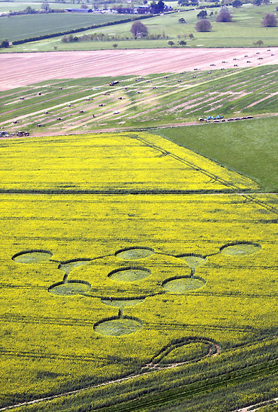 Morgan's Hill, Wiltshire crop circle, aerial photo 5