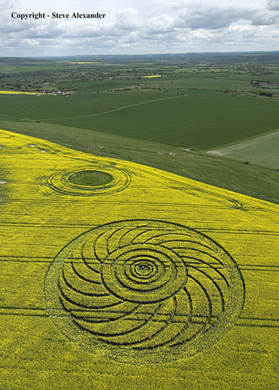 Roundway Hill, Wiltshire crop circle, aerial photo 11