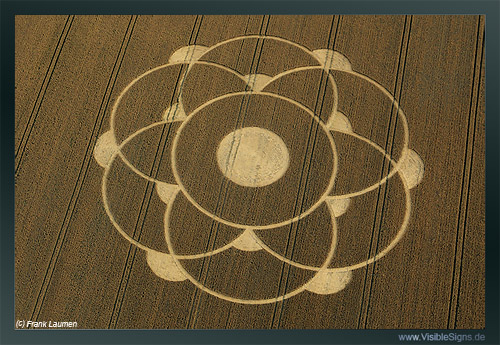 Winterbourne Bassett, Wiltshire crop circle, aerial photo 18
