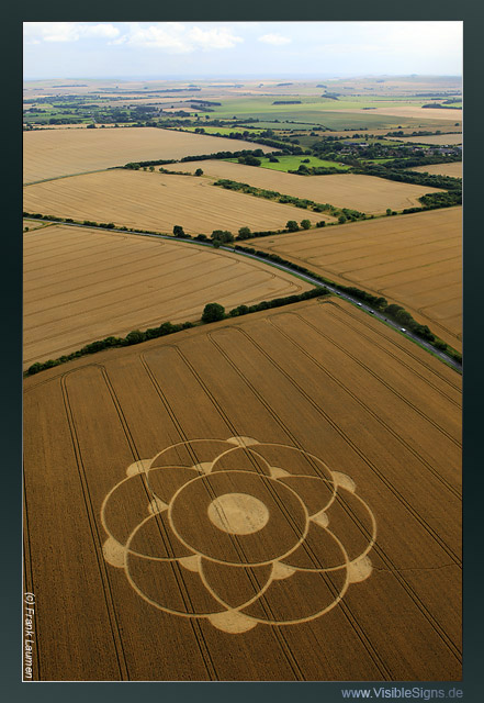 Winterbourne Bassett, Wiltshire crop circle, aerial photo 19