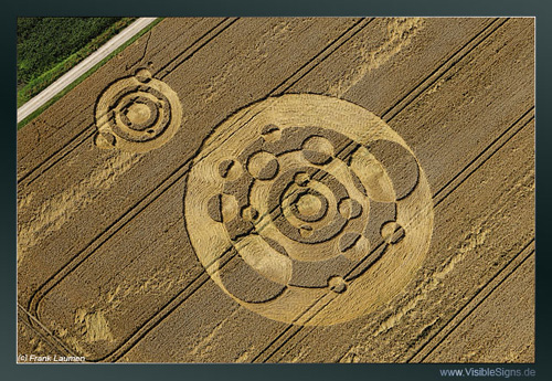 Yatesbury Hill, Wiltshire crop circle, aerial photo 4