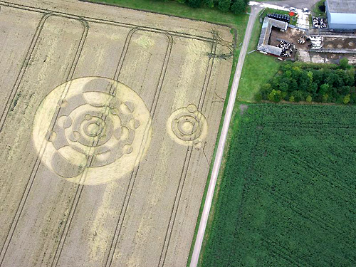 Yatesbury Hill, Wiltshire crop circle, aerial photo 3