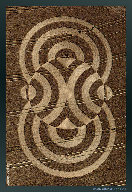 Beggar's Knoll, Wiltshire crop circle, aerial photo 8