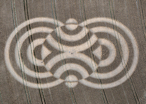 Beggar's Knoll, Wiltshire crop circle, aerial photo 11