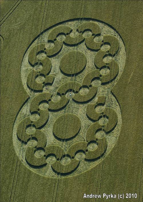 Chirton Bottom, Wiltshire crop circle, aerial photo 67