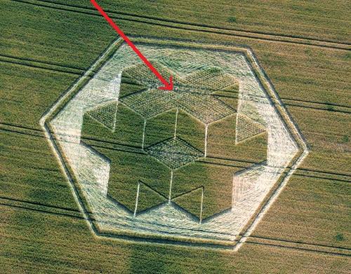 Cley Hill, Wiltshire crop circle, aerial photo 11