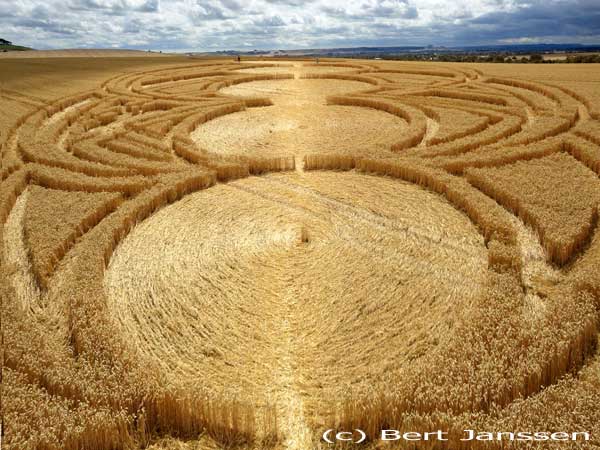 East Field, Wiltshire crop circle, aerial photo 86