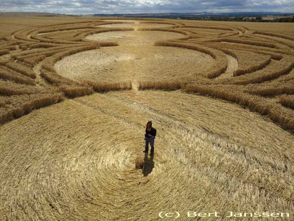 East Field, Wiltshire crop circle, aerial photo 89